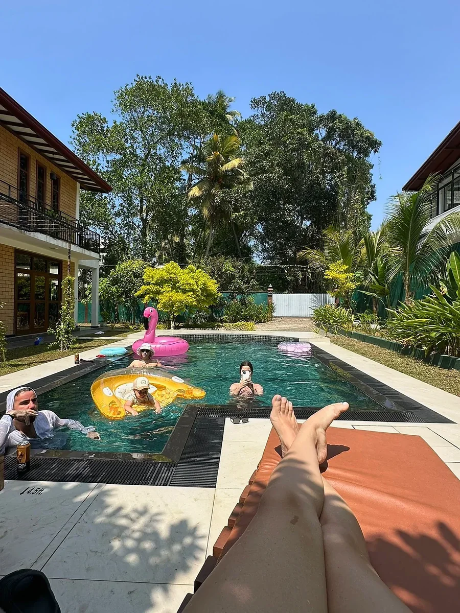 A sunny afternoon relaxing by the villa pool — Syndeo Garden, Hikkaduwa